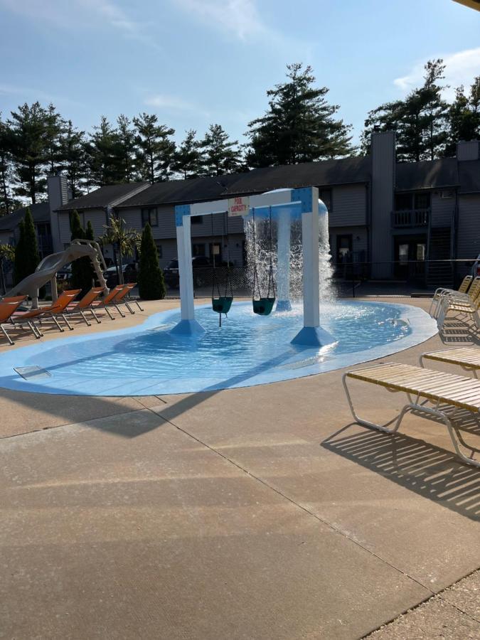 Caribbean Club Resort Lake Delton Exterior foto